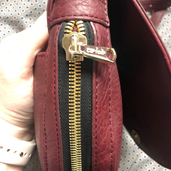 Co-Lab Crossbody Purse - Picture 6 of 7